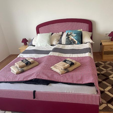 Valentina Apartman Balatonmariafurdo Exterior foto