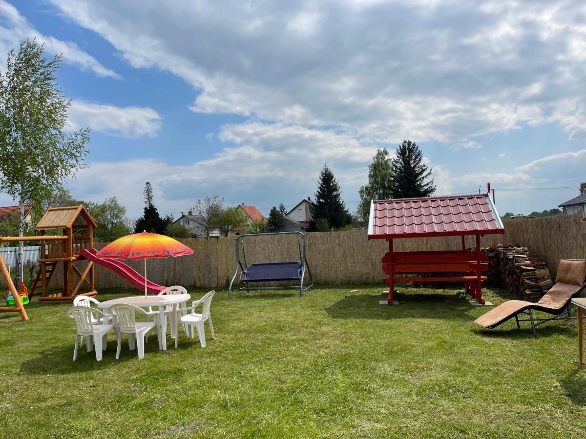 Valentina Apartman Balatonmariafurdo Exterior foto